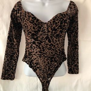 WINDSOR | Animal Print Leopard Mesh Sheer Long Sleeve Top Women’s Size Medium